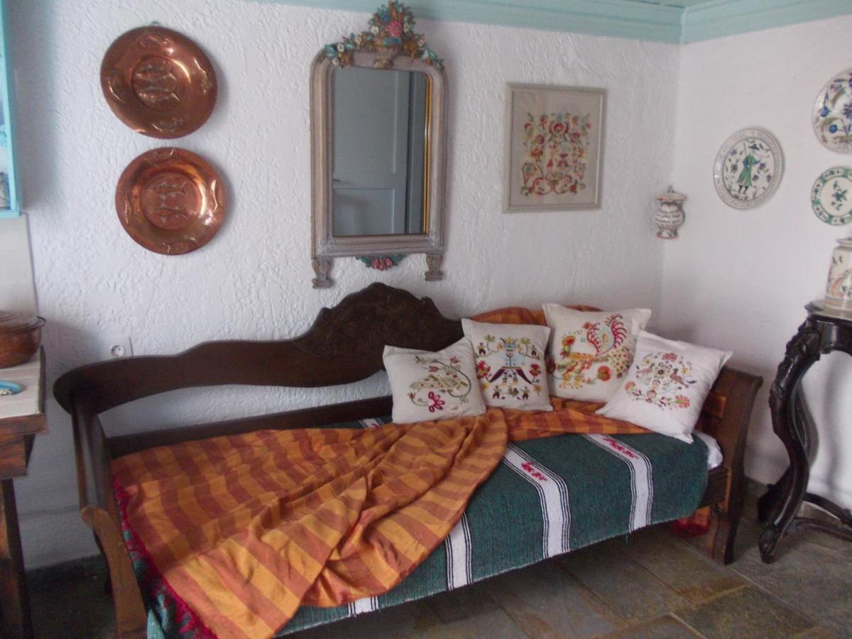 Nyfes Traditional Boutique Frosyni Skyros Esterno foto