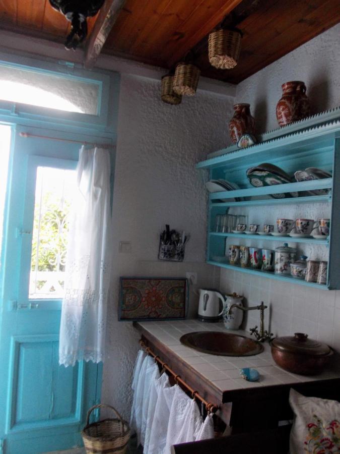 Nyfes Traditional Boutique Frosyni Skyros Esterno foto